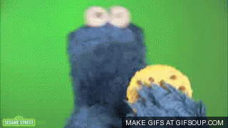Cookie monster eating o